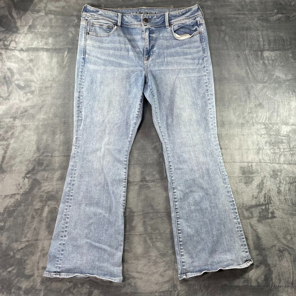 American Eagle‎ Womens Jeans Blue Size 18 Short Kick Boot Denim Light Wash